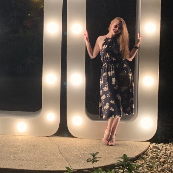 Meet your Posher, Rebecca - Picture 1 of 1